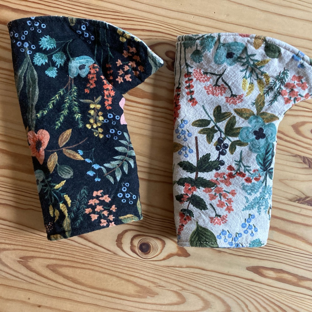 Reversible Midnight/Natural Rifle Curved Drool Pads